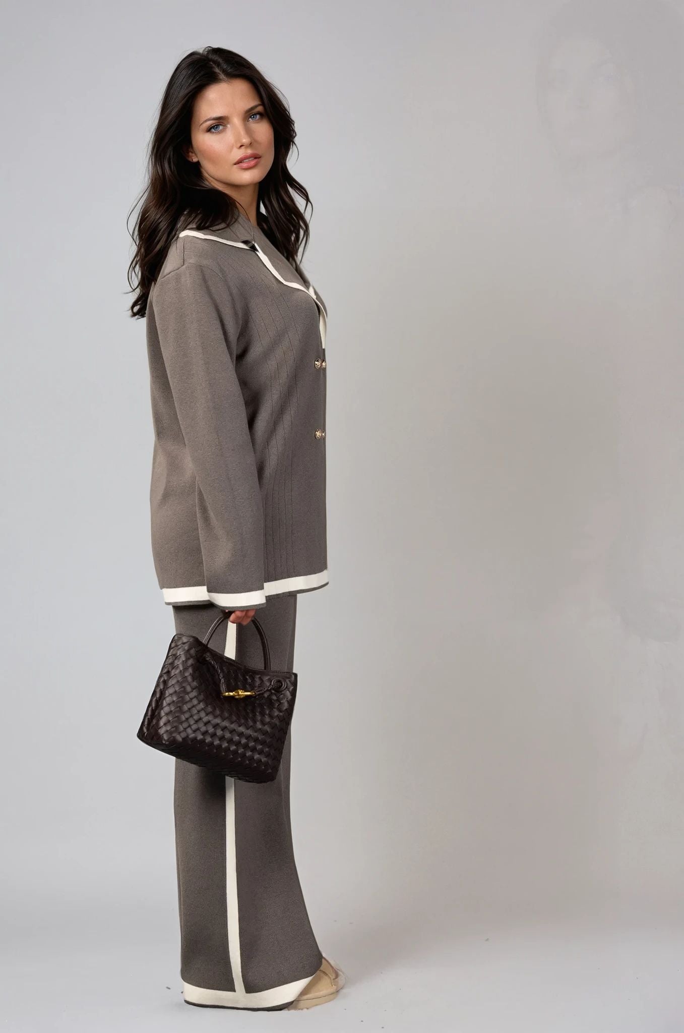 Tessa Grey