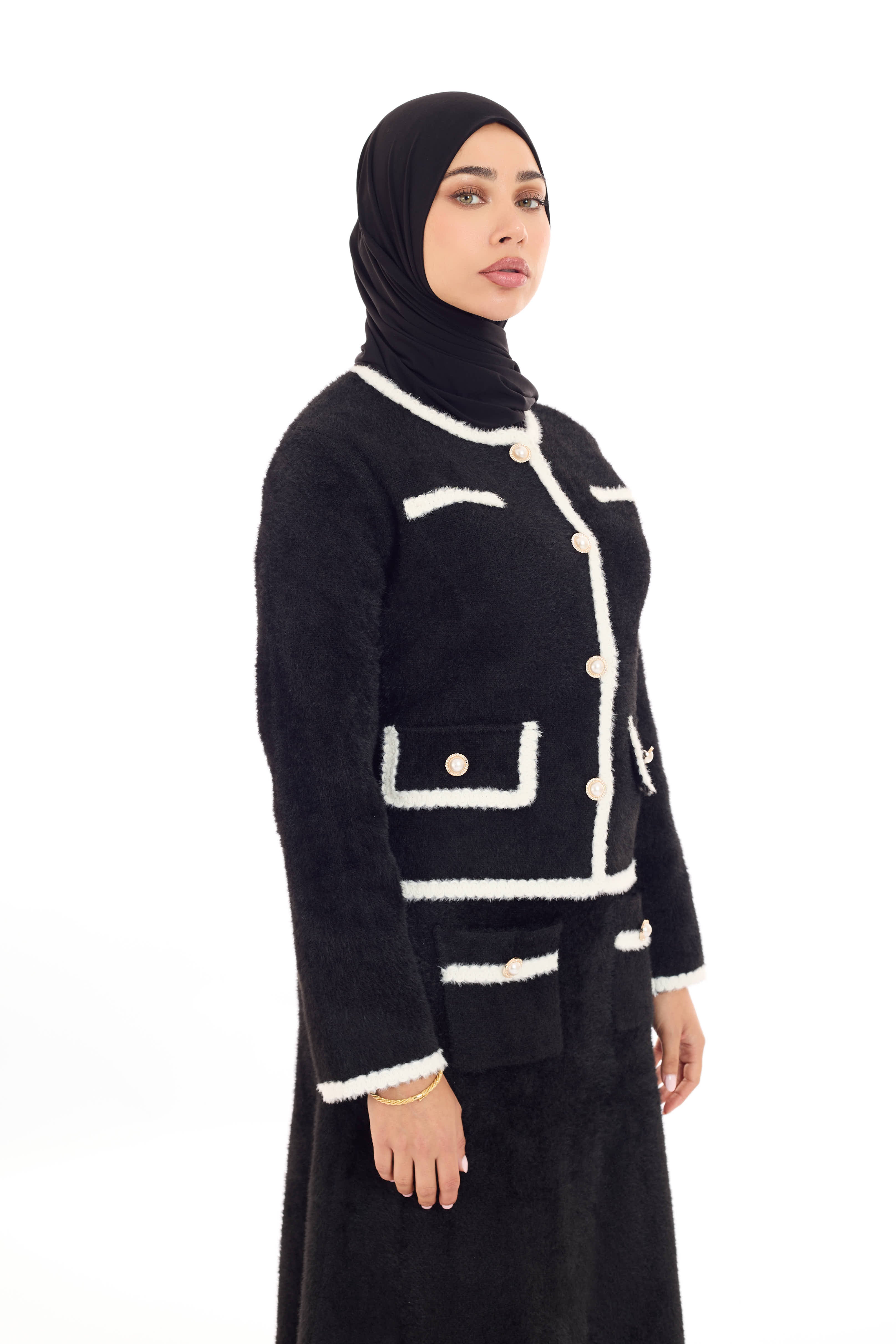 Set Ada Black